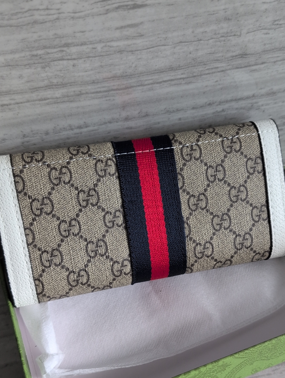 Beautiful Snap Wallet In Excellent Condition